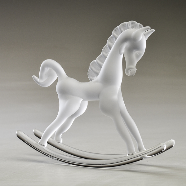 Rockinghorse White Frosted Small