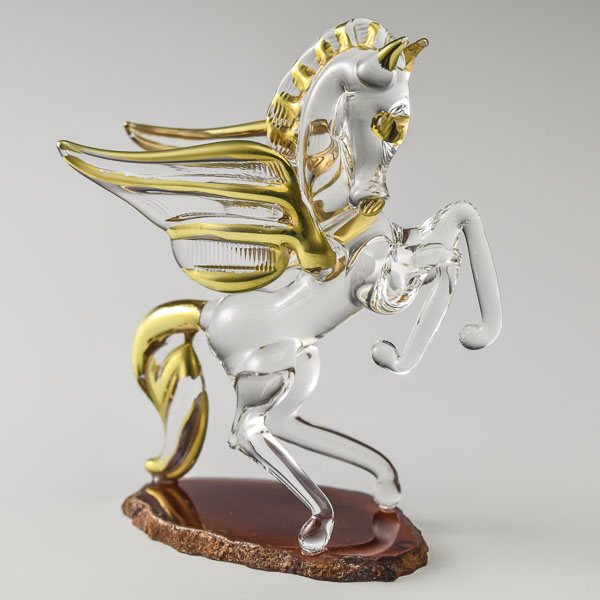 Pegasus Gold on Agate Small
